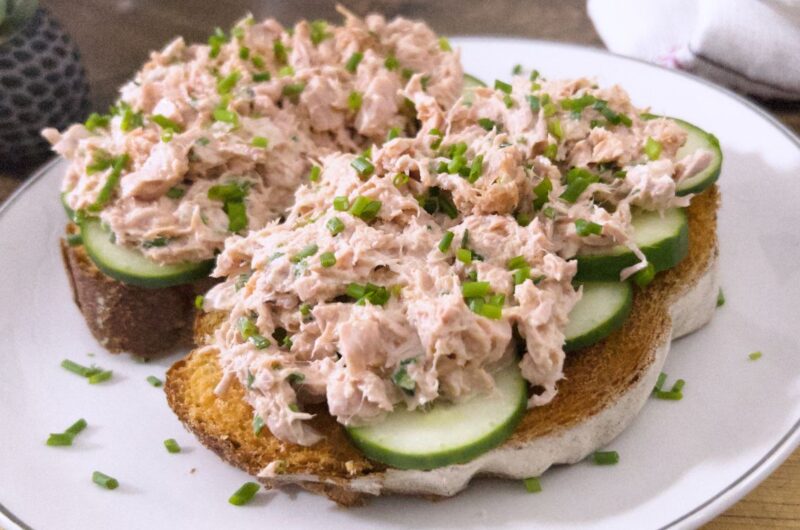 Toast de atún picante con pepino: saludable, rápido y delicioso